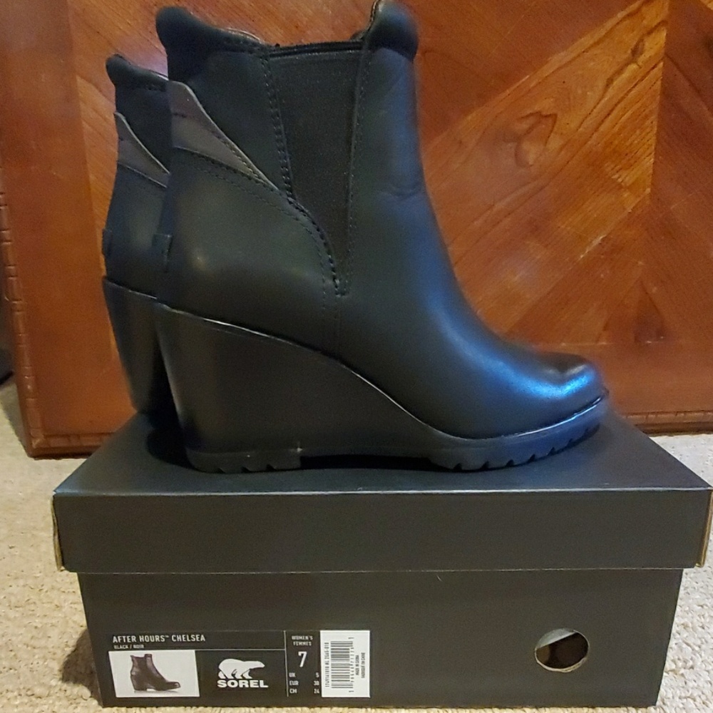 Sorel Ankle Boots MAKE REASONABLE OFFER